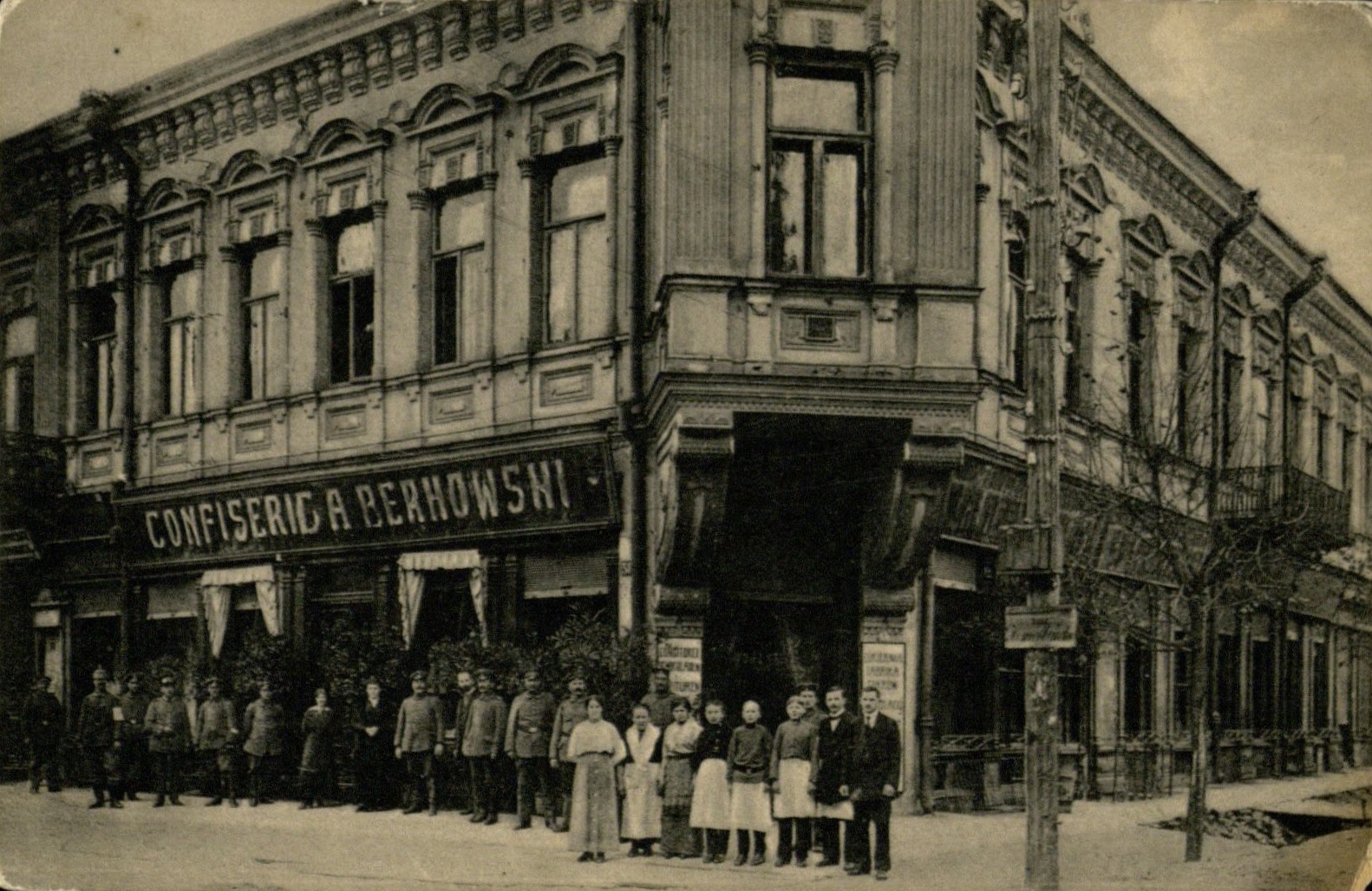 Kaunas. A. Perkovskio konditerija ir kavinė. Atvirukas. [1915–1918]