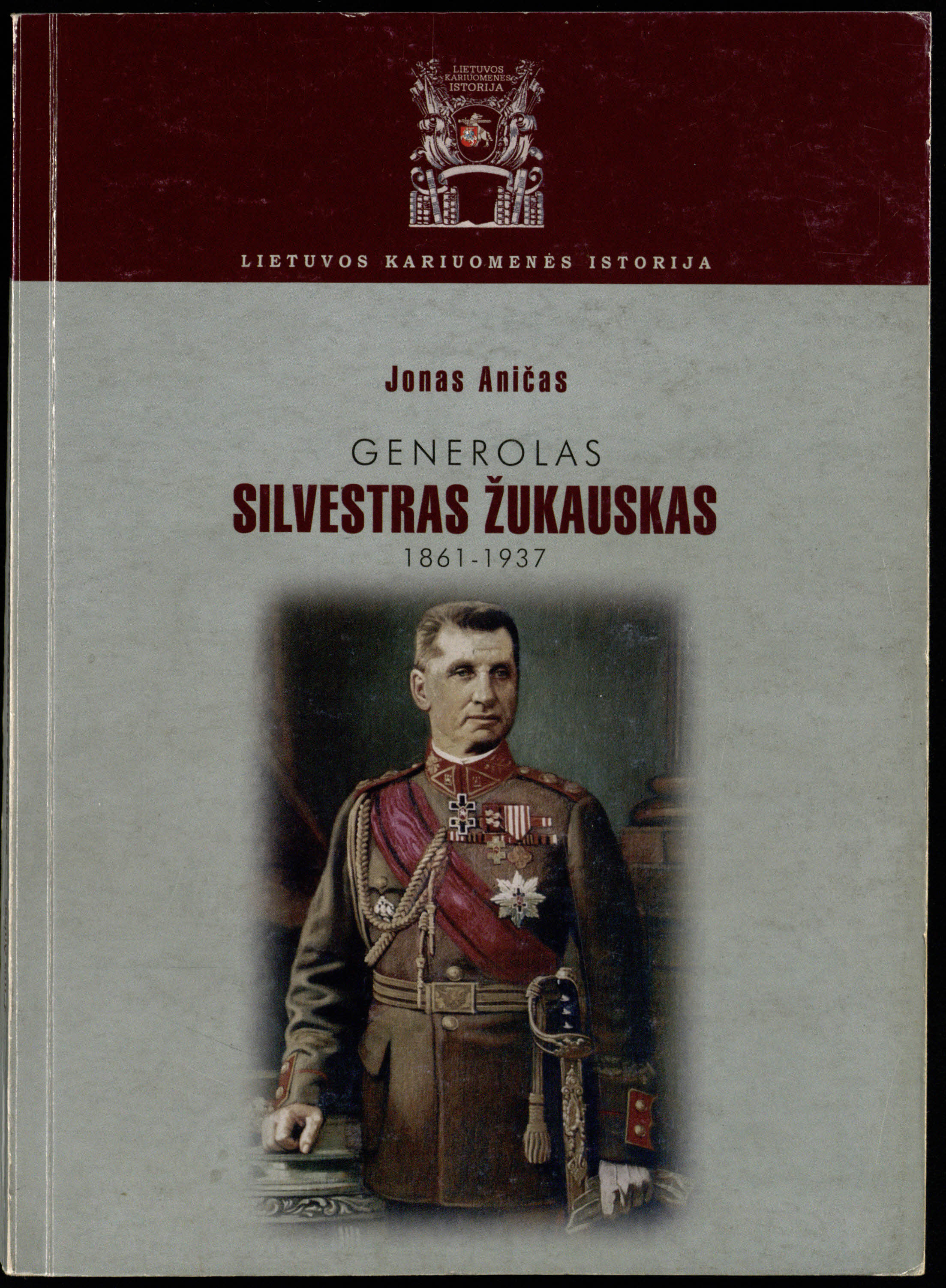 Jono Aničo biografinėje apybraižoje „Generolas Silvestras Žukauskas (1861–1937)“ (Vilnius, 2006, p. 36–54) pasakojama apie įspūdingą karinę karjerą pasiekusio generolo tarnybą carinės Rusijos kariuomenėje.