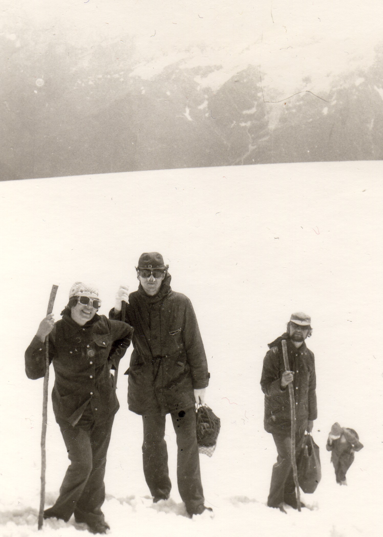 Kaukazo kalnų sniegynuose, 1979 m.